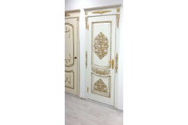 Дверь с капителью  патинированная