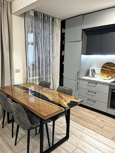 стол-река, стол с рекой из эпоксидной смолы, стол журнальный, стол лофт, стол из массива, столик