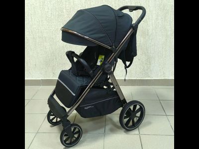 Детская коляска LUXMOM H18 Черный