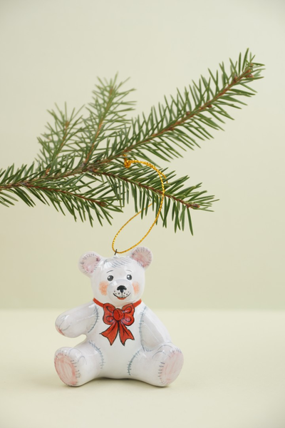 Медвежонок плюшевый