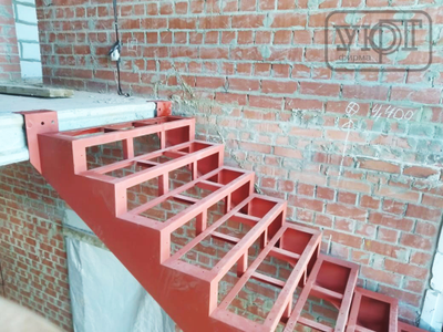 мк №4. металлический каркас лестницы (лазерная резка под зашивку).