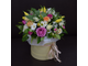 Шляпная коробка с тюльпанами и розами