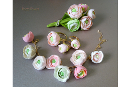 Комплект с ранункулюсами