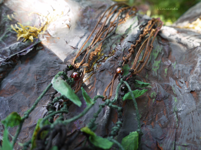 Комплект фэнтези-украшений "Яблочко Белоснежки" (парадное колье и крупные серьги)