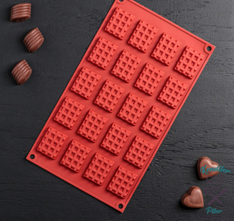 Форма для шоколада Доляна «Вафли», 17×30×1 см, 20 ячеек, цвет МИКС