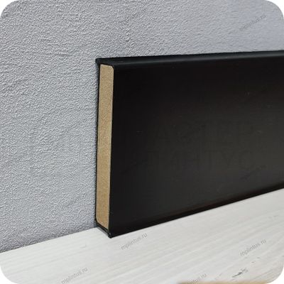 Напольный плинтус с мягким краем Dollken cubu flex life, высота 80 мм. толщина 11 мм. цвет черный