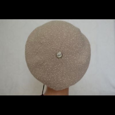 Берет женский с бисером Vizio Италия 6158 кремового цвета