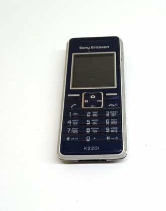 Неисправный телефон Sony Ericsson K200i (нет АКБ, нет задней крышки, не включается)