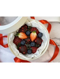 Набор клубники в шоколаде "Красный"