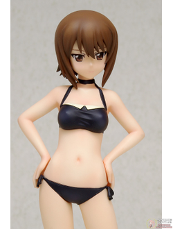 Фигурка 1/10 Махо Нисидзуми (Nishizumi Maho Beach Queens)