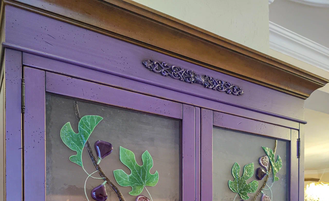 Буфет с витражами, в технике фьюзинг.