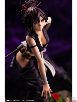 Фигурка 1/8 Юдзуриха (Yuzuriha ARTFX J)