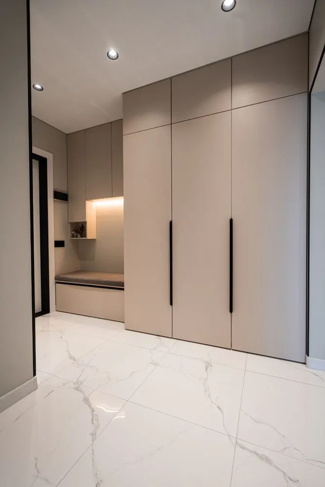 Прихожая , 2500 мм. Материал фасадов ЛДСП. Срок изготовления от 15 рабочих дней.  Срок изготовления от 15 рабочих дней. Цена на момент заказа 56000 руб.