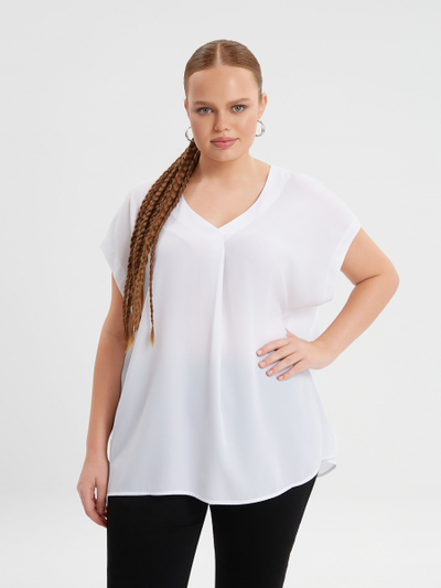Топ белый с угловым вырезом