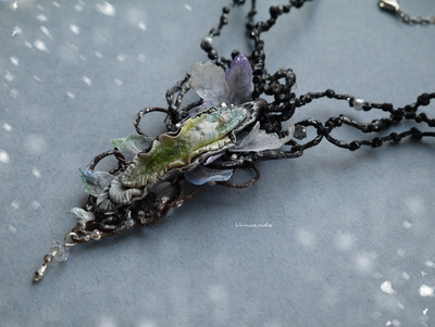 Волшебное колье "Зимняя Дриада из Зачарованного Леса"