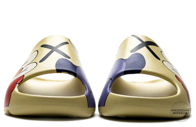 Adidas yeezy x kaws top