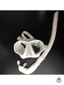 Маска для дайвинга с трубкой Комплект Sea Wolf белый силикон