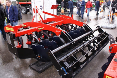 Борона дисковая БДМ БАРС двухрядная на пружинной стойке (от 1,8 до 9,3 метров)