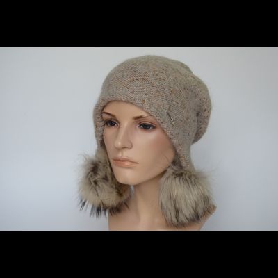 Шапка ушанка 1010 PP 66 с помпонами бежевая
