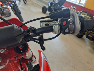 Regulmoto Holeshot Red Edition (4 valves)