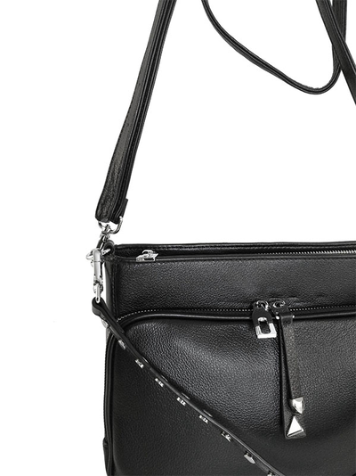 (АРТИКУЛ: 9724/32) СУМКА ЖЕНСКАЯ НЕБОЛЬШАЯ, НАТУРАЛЬНАЯ КОЖА, С ДВУМЯ НАРУЖНЫМИ КАРМАНАМИ, ЧЕРНАЯ, РЕМЕНЬ ЧЕРЕЗ ПЛЕЧО