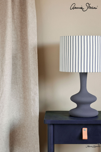 melovaya-kraska-chalk-paint-oxford-navy-dlya-mebeli_04