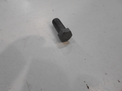 Болт М 8 (мелкая резьба)