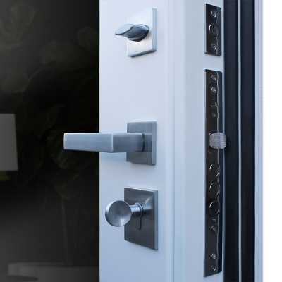 Стальная дверь   Эверест с зеркалом