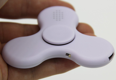 Спиннер "Music White" - воспроизводит Вашу музыку