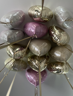 Сердечки с дождиком шампань, крем, розовый градиент 13 шт под потолок