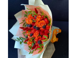 Клубничный букет с ежевикой "Мэри"