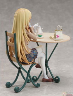 Фигурка 1/7  Мисаки Сёкухо (Misaki Shokuhou Live Drawing Ver.)