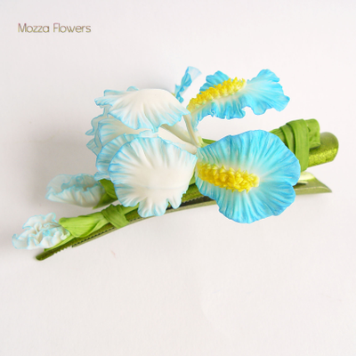 Заколка с голубым ирисом "Море грез". Цветы из полимерной глины.