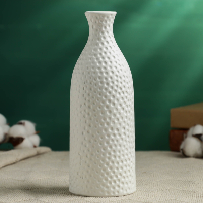 Ваза керамическая, высота 20 см