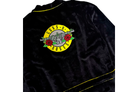 вышивка на спине черного халата