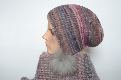 Шапка с помпонами и шарф разноцветным шарфом Vizio фото