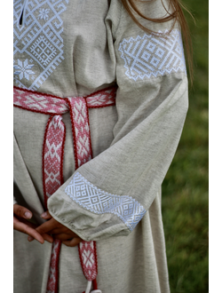 plate-v-slavanskom-stile-makos-svetlaya