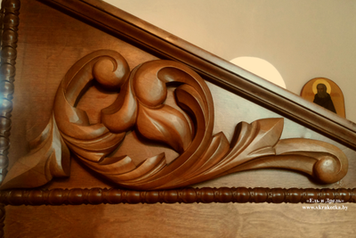 Накладная резьба для аналоя