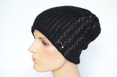 Вицио итальянская черная шапка со стразами