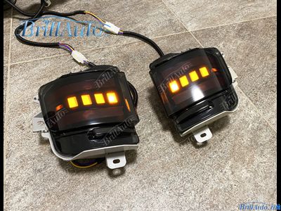 Противотуманки Toyota Land Cruiser 200 бегающие LED черные