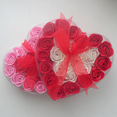 Набор мыльных лепестков в сердце 24шт