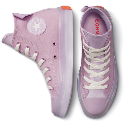 с чем носить сиреневые кеды Converse