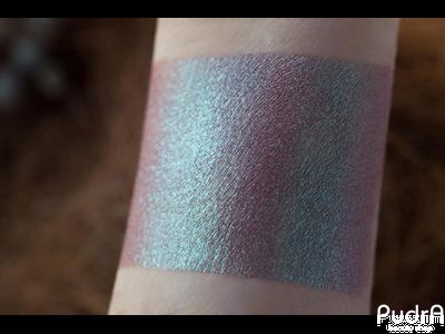 Tammy Tanuka Рассыпчатые тени для век Маленькая злая девочка 1 мл