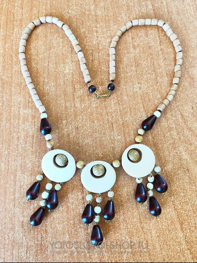 М-171. Бусы деревянные 3 глаза капли разных пород дерева.