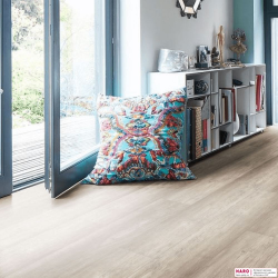 Дизайнерский пол Disano Classic Aqua Дуб Кантри натуральный 536250 в интерьере комнаты