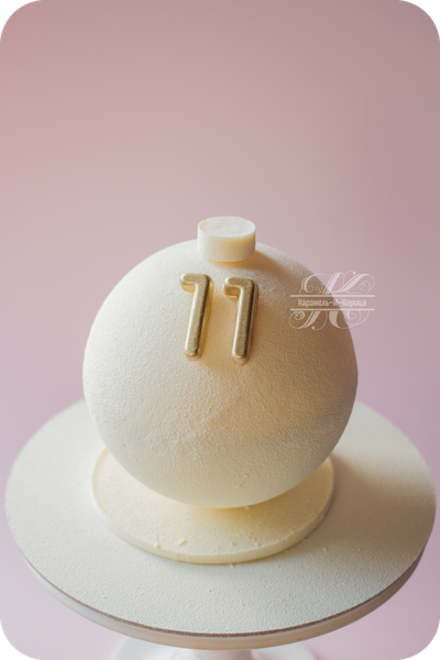 Торт СЮРПРИЗ диаметром 16 см. Цена от 4.500 руб.