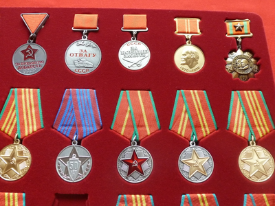 "Медали СССР в планшете" 3-я часть. Муляжи высокого качества!
