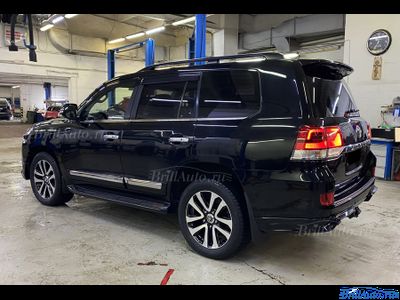 Рестайлинг Toyota Land Cruiser 200 TRD из 2007-2015 в 2021