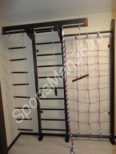 Спортивный комплекс KARUSSELL Bernhard Цвет дерева: венге, цвет металла: красный