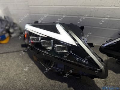 Светодиодные фары Lexus RX 3 08-12 стиль 2020+